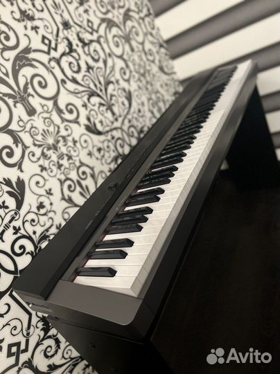Цифровое фортепиано Casio Privia PX-130