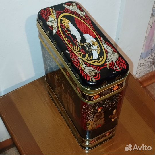 Жестяные банки для чая и сыпучих продуктов