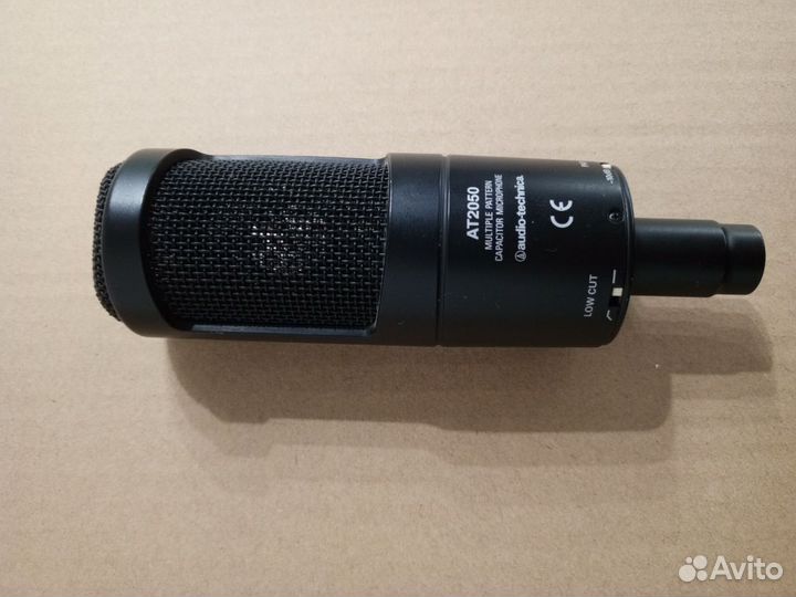 Студийный микрофон AT 2050