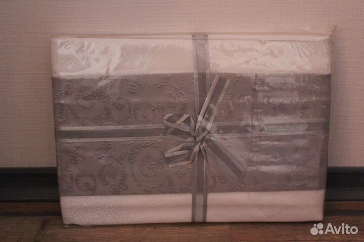 Новый подарочный набор. Скатерть на стол