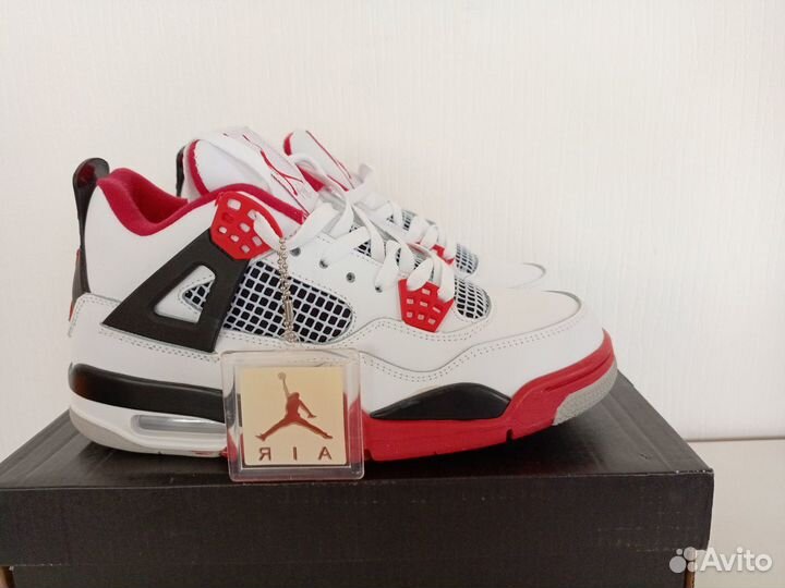 Кроссовки Nike air Jordan 4