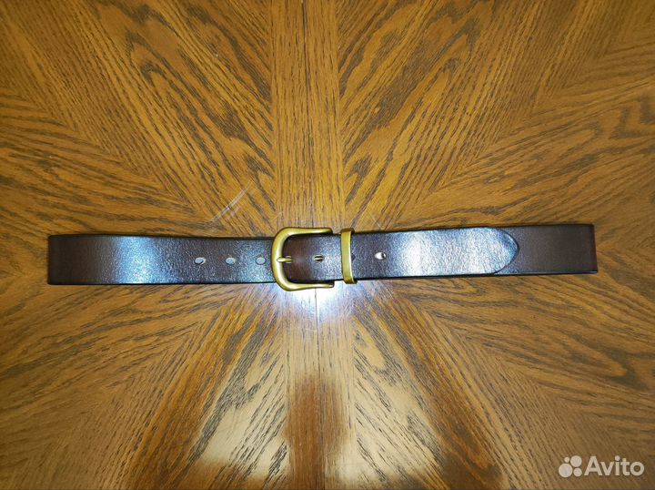 Мужской кожаный ремень коричневый