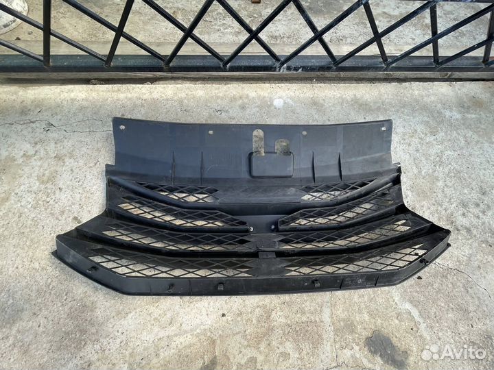 Решетка радиатора на УАЗ патриот