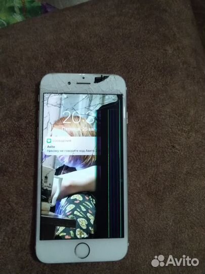 Телефон iPhone 6