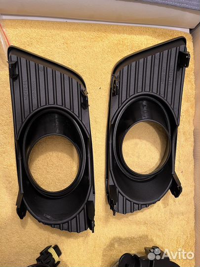 Решетка в бампер птф Мазда BT-50 BT50 2008-2011