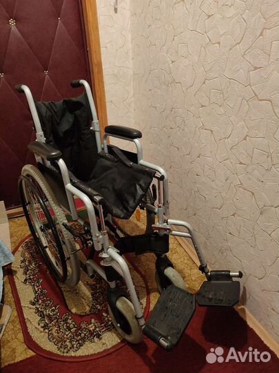 Инвалидная коляска новая