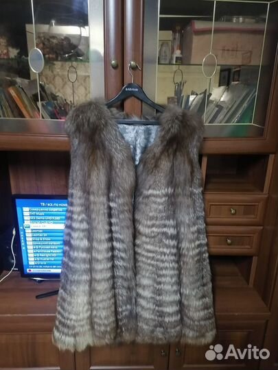 Меховая жилетка