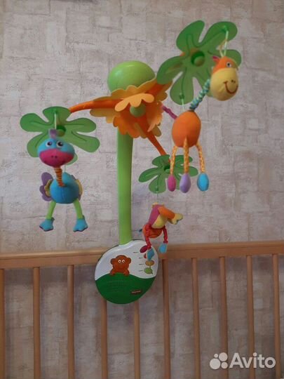 Музыкальный мобиль Tiny Love