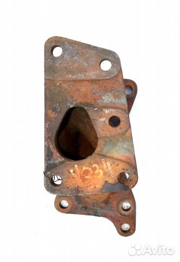 Кронштейн рулевого редуктора (гур) volvo F12 (01.7