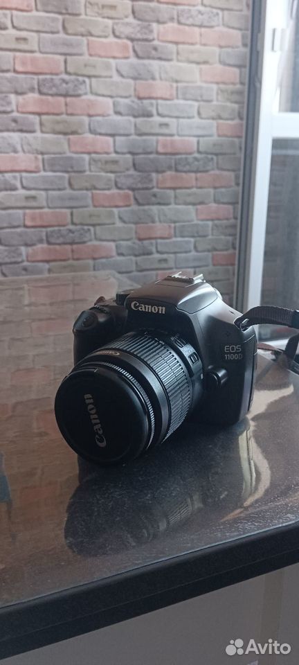 Цифровой фотоаппарат canon 1100D