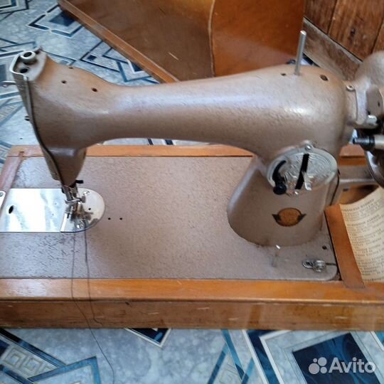 Швейная машина Подольск ручная бу