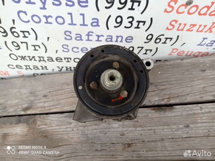 Audi A6 C4 Ауди А6 С4 кронштейн вискомуфты