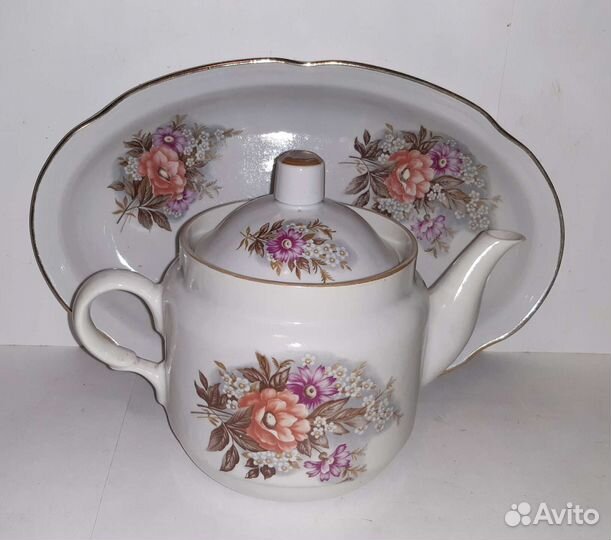Чайник фарфовый