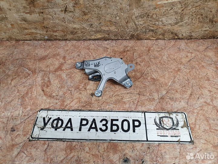 Моторчик стеклоочистителя багажника Toyota RAV 4 2