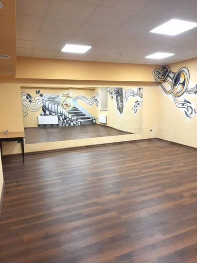 Свободного назначения, 280 м²