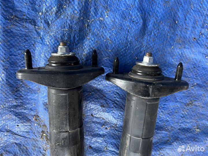 Амортизатор задний 2 шт mazda CX7 ER8