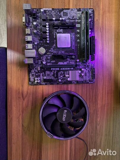 Материнская плата с процессором