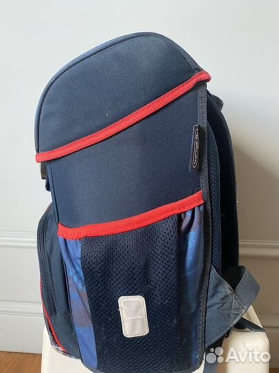 Рюкзак школьный