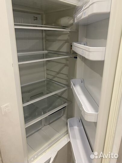 Холодильник не рабочий