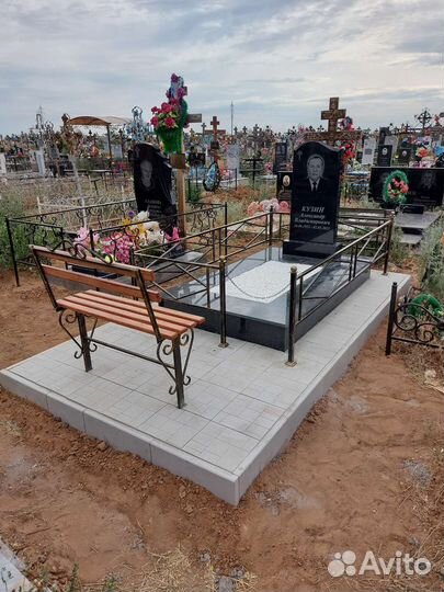 Изготовление и установка памятников, аналоев,оград