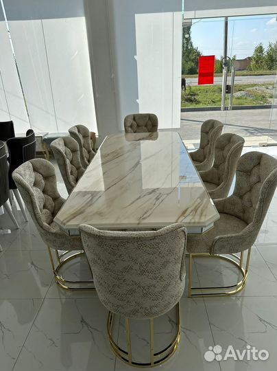 Стол и стулья от производителя. В наличии