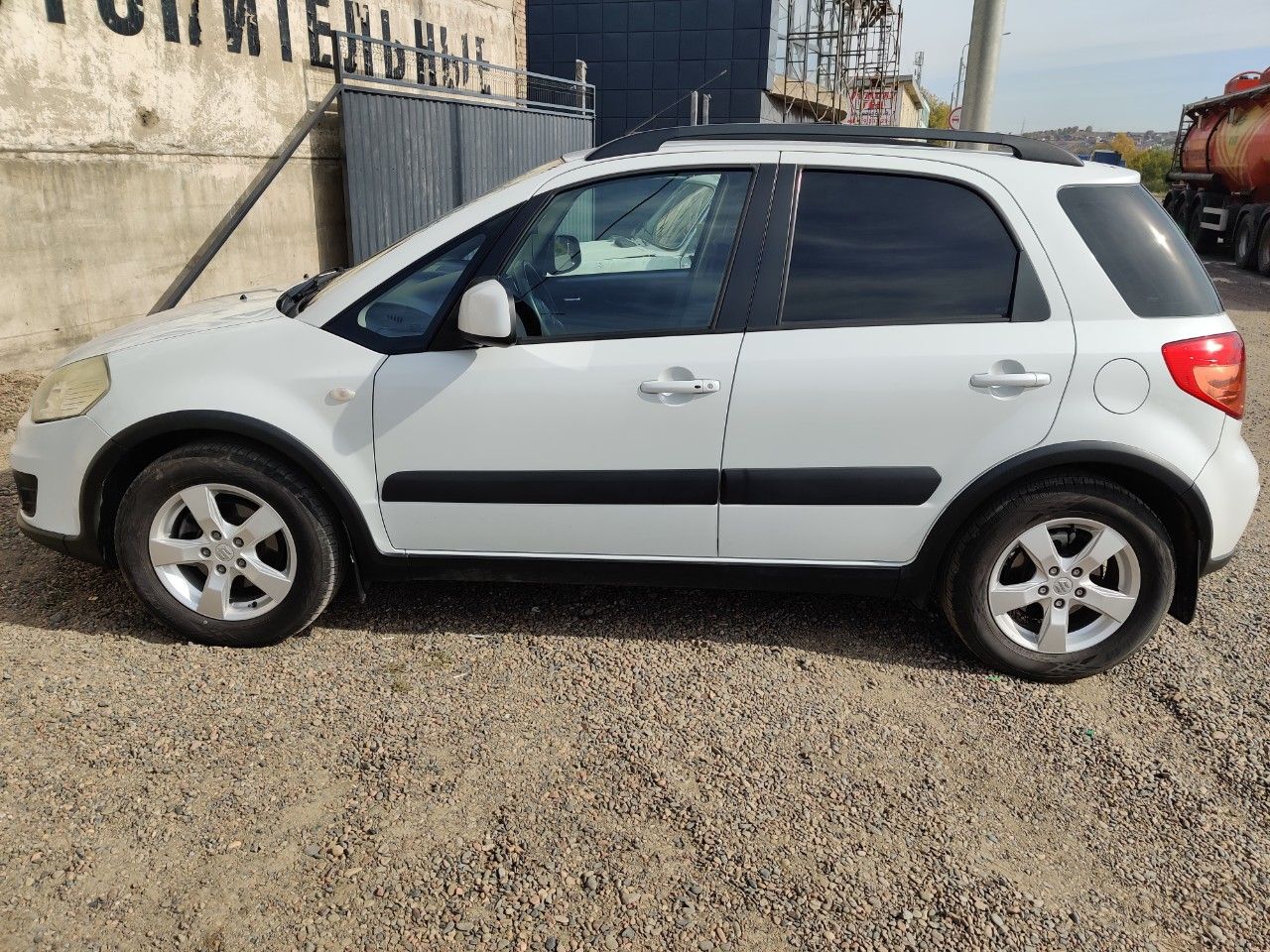 Suzuki SX4: фото владельца