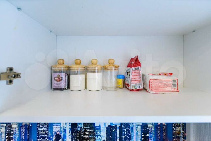 2-к. квартира, 60 м², 1/5 эт.