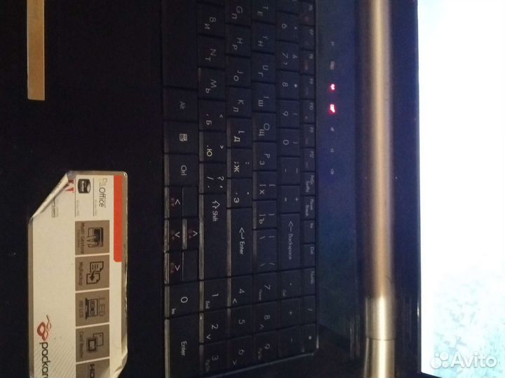 Продаю старый ноутбук