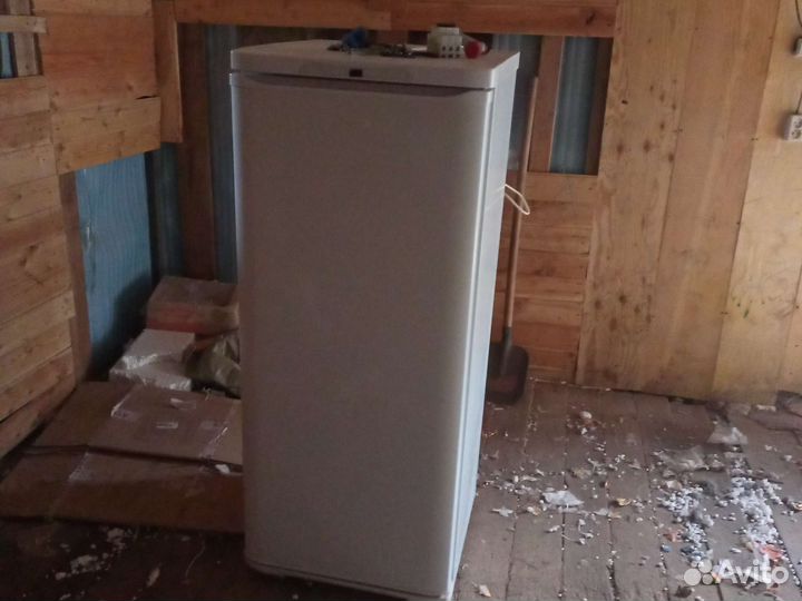 Холодильник бу без морозильной камеры