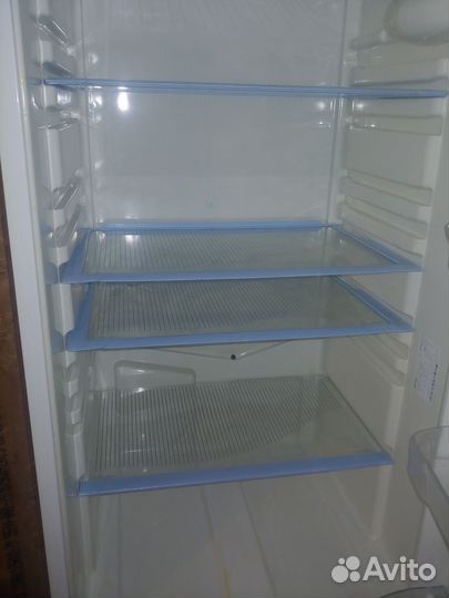 Холодильник бу Indesit