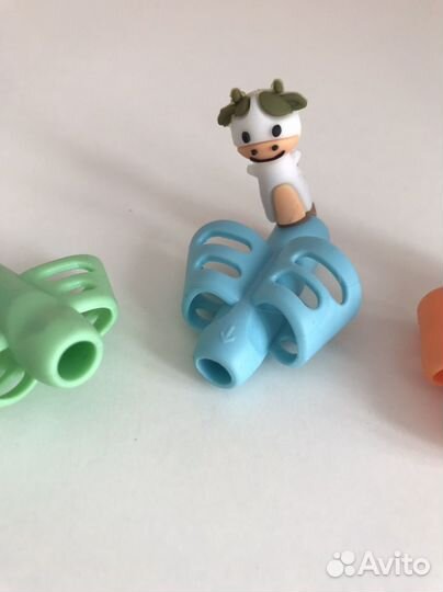 Насадка-тренажер на ручку для правильного письма