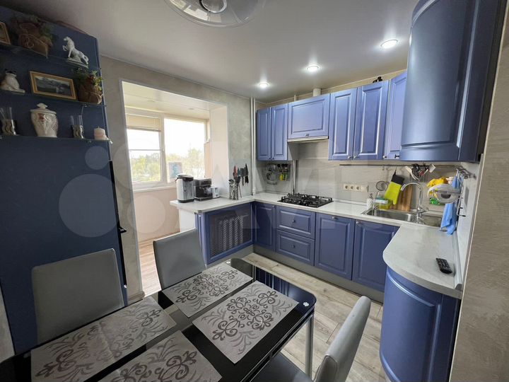 2-к. квартира, 56 м², 4/5 эт.