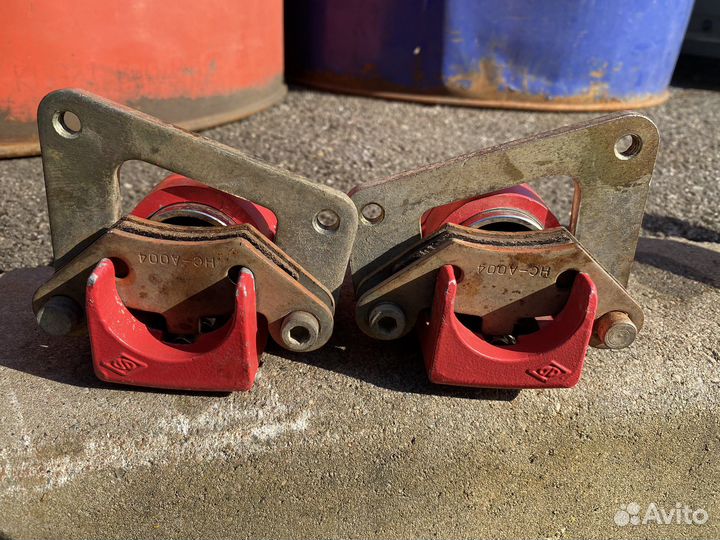 Суппорт комлект пердний правый/левый рм800