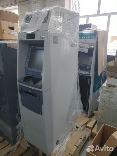 Банкомат Diebold Opteva 522