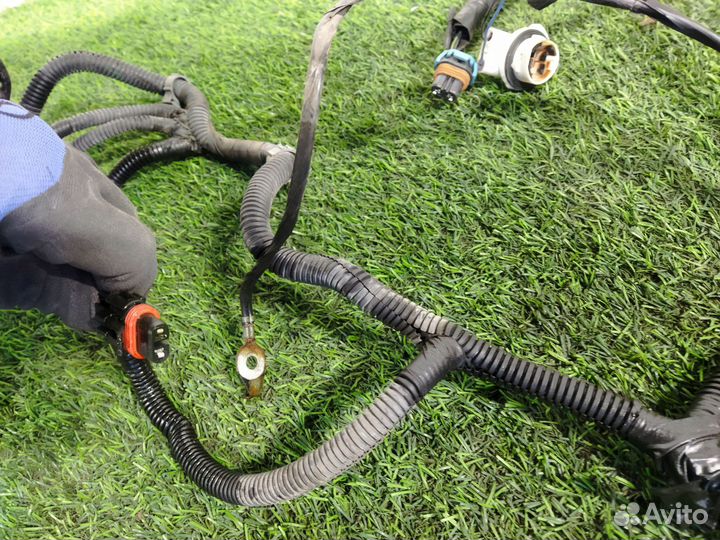 Проводка переднего телевизора GMC Yukon GMT800