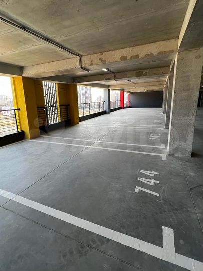 Машиноместо, 18 м²