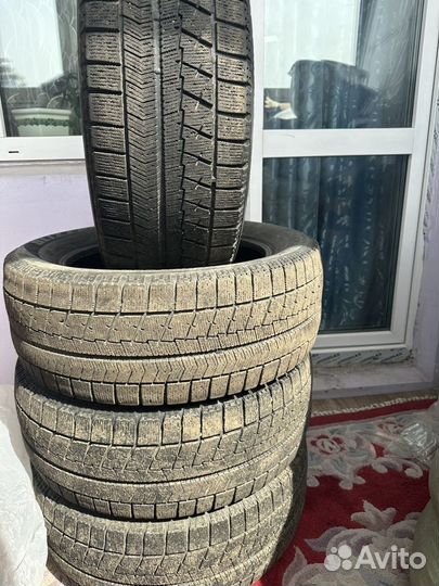 Bridgestone Blizzak VRX2 205/55 R16