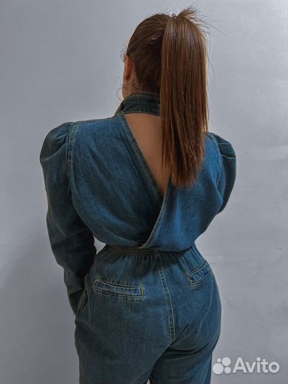 Джинсовый комбинезон