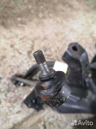 Подрамник передний Honda Nbox JF1