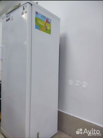 Морозильная камера indesit sfr 167 nf