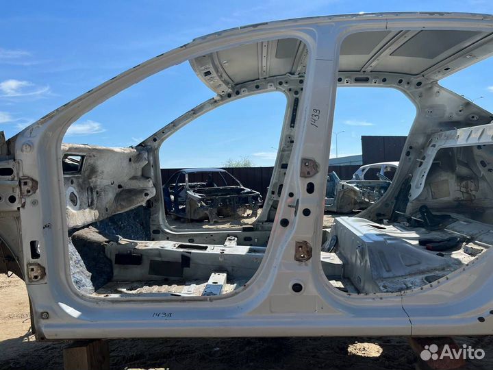 Порог (железо) левый Renault Logan 2 2016