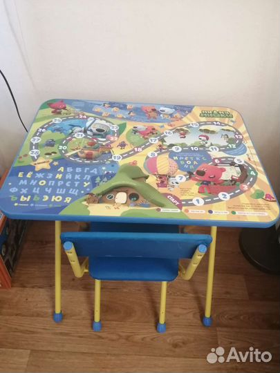 Детский стол и стул