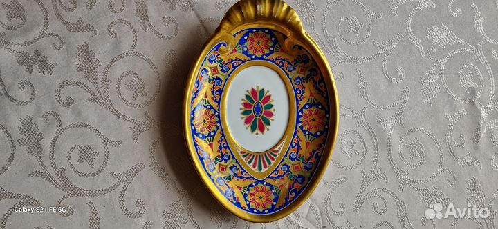 Блюдо фарфор 27х19