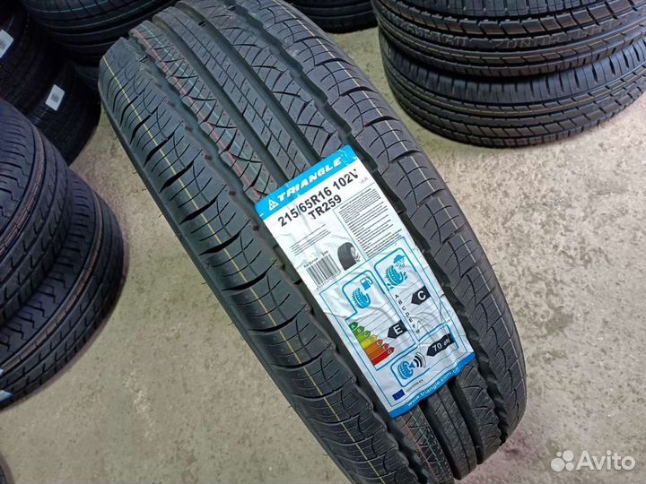 Triangle TR259 215/65 R16 102V
