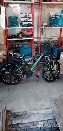 Велосипед скоростной спортивный