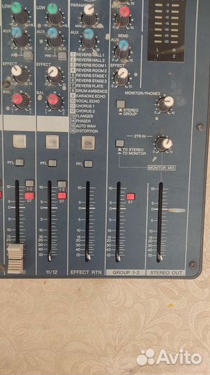 Микшерный пульт Yamaha MG124cx