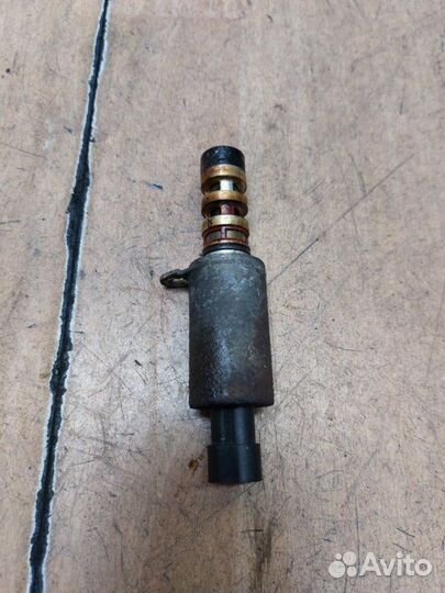 Клапан фазорегулятора Opel Astra H Z18XER 2008