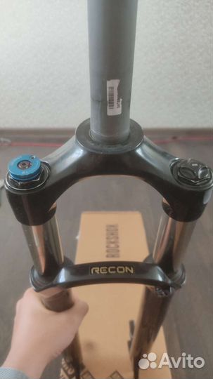 Вилка RockShox Recon 29