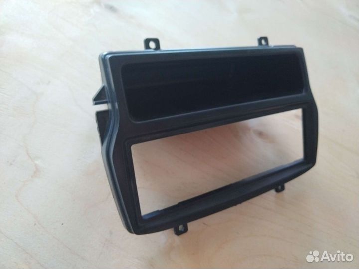 Пластмасски в салон лада Веста