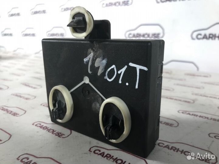 Блок управления дверьми передний правый Volkswagen